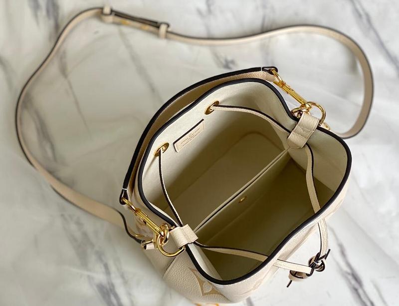 AmeliaLuxury - LOV Bags - 2470