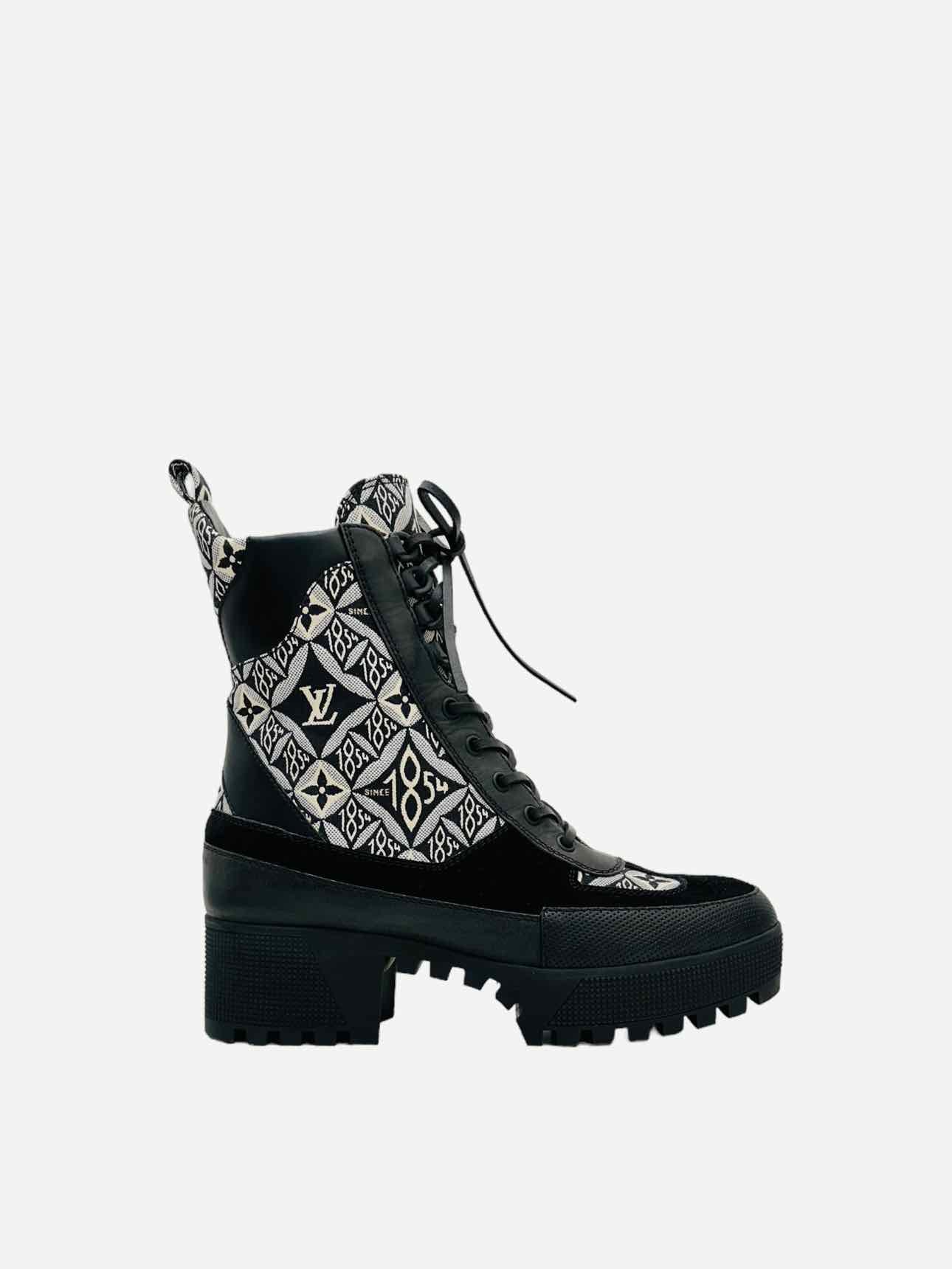 LOUIS VUITTON Black & White Size EU 40 Ankle Boots