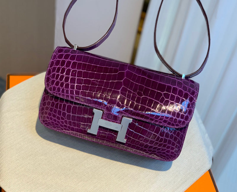 Amelia - HMS Bags - 1746