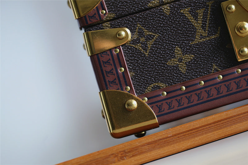 Fan Fashion Lu-Vi bags - 9539