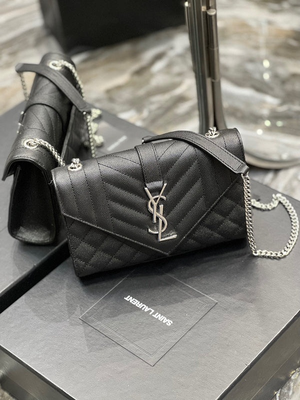 Amelia - YSL Bag - 1907