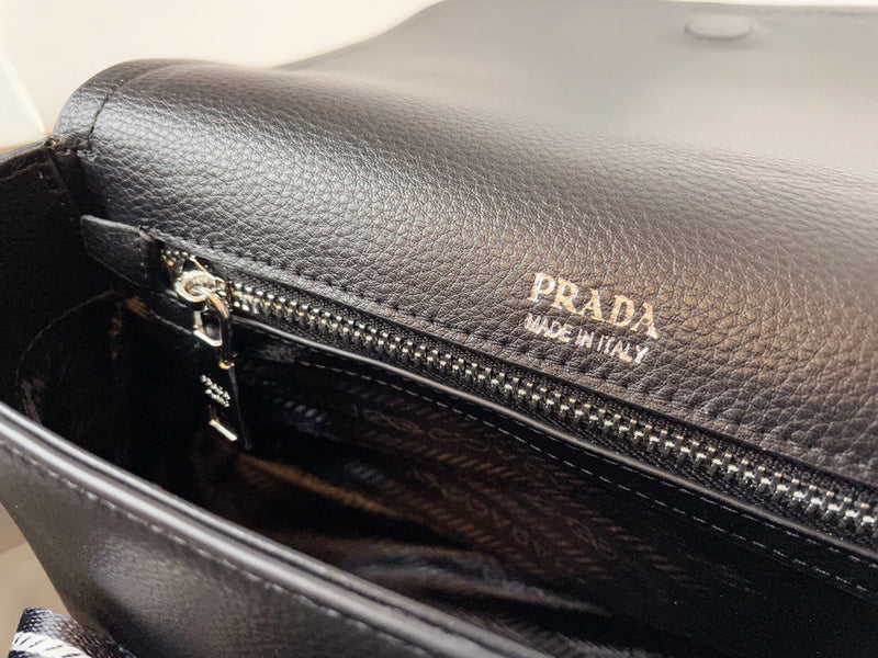 Amelia- PRDA  LUXURY BAGS - 571