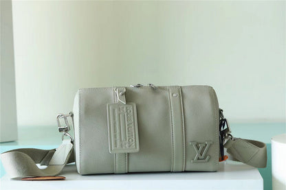 Fan Fashion Lu-Vi bags - 11222
