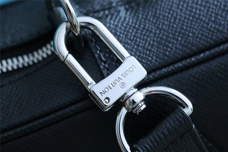 Fan Fashion Lu-Vi bags - 9830