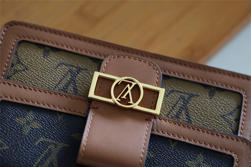 Fan Fashion Lu-Vi bags - 8146
