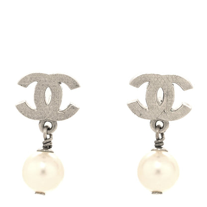 Amelia Pearl Quilted CC Drop Earrings Silver