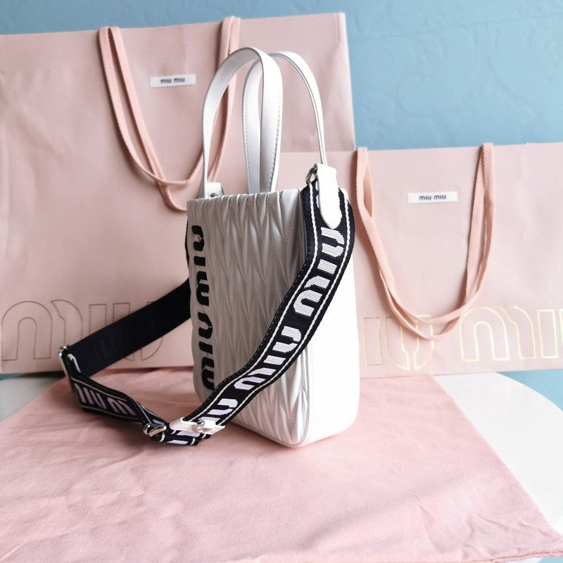 Amelia- MMU  LUXURY BAGS - 072