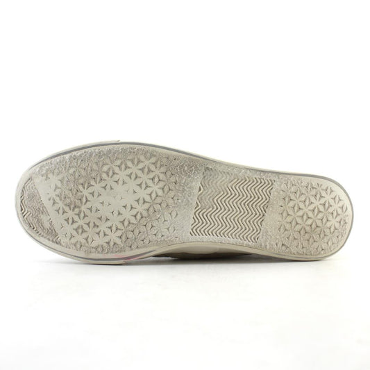 JUSTFAB .