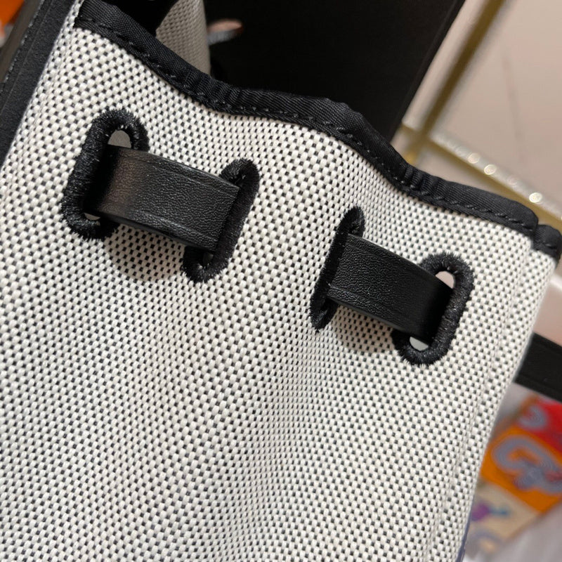 Amelia - HMS Bags - 1702