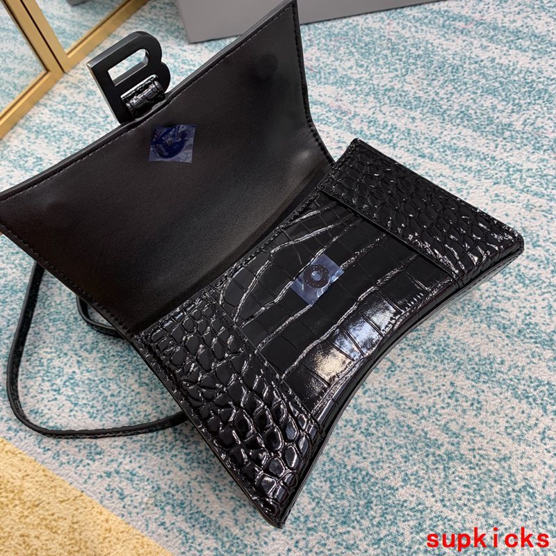 Amelia- BG Hourglass Bags - 140