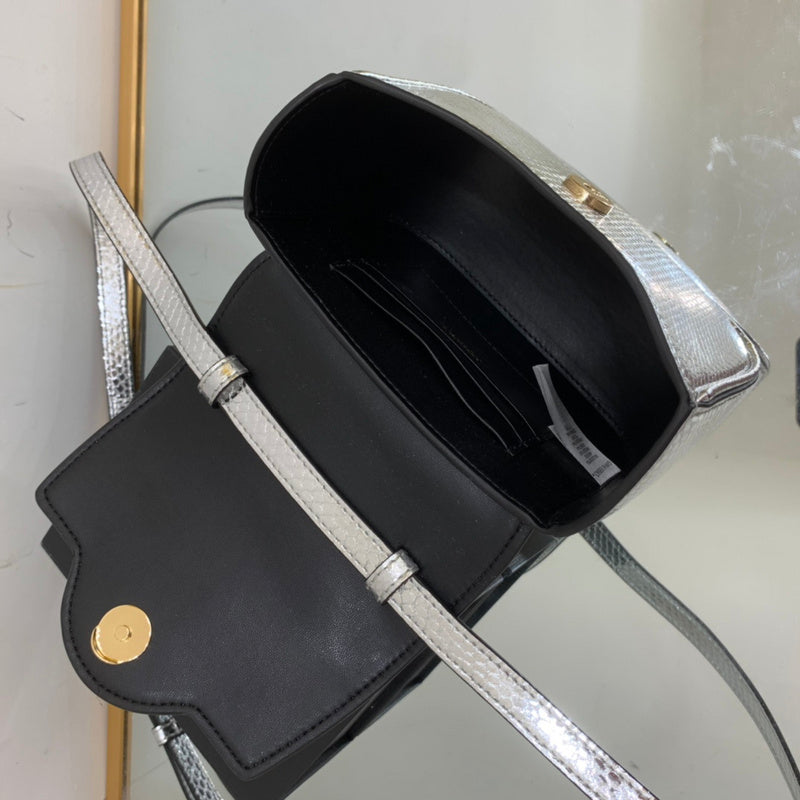 Amelia's Bag Gallery - VAR Bags - 043