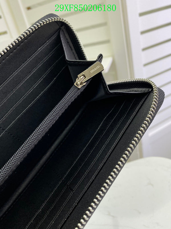 Amelia - CAH Wallet - 022