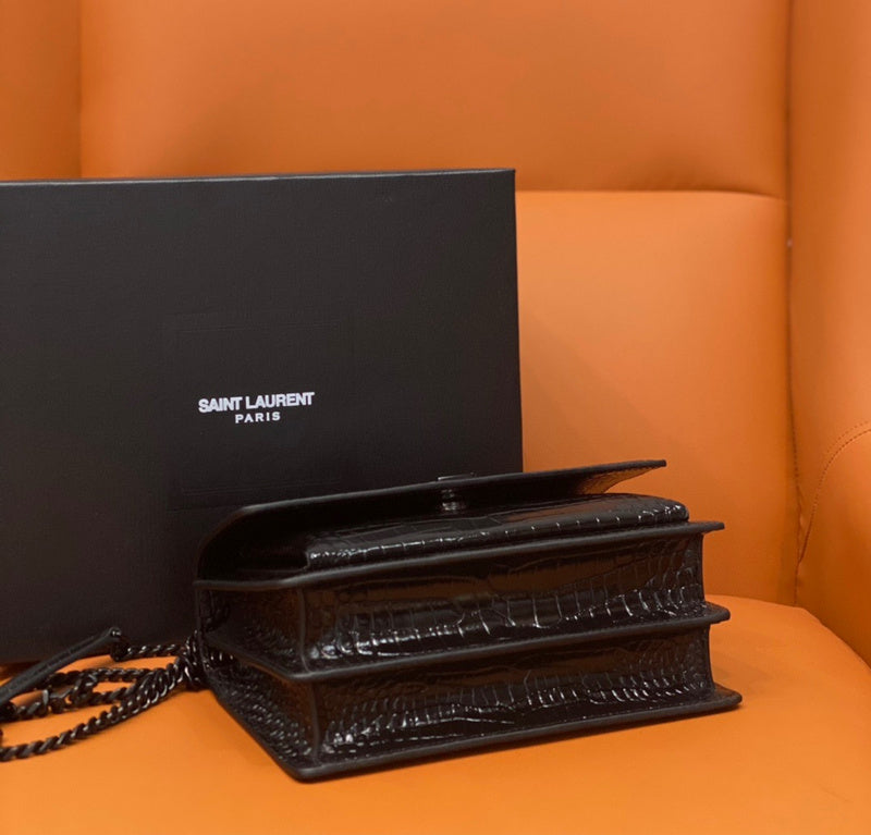 Amelia - YSL Bag - 2033