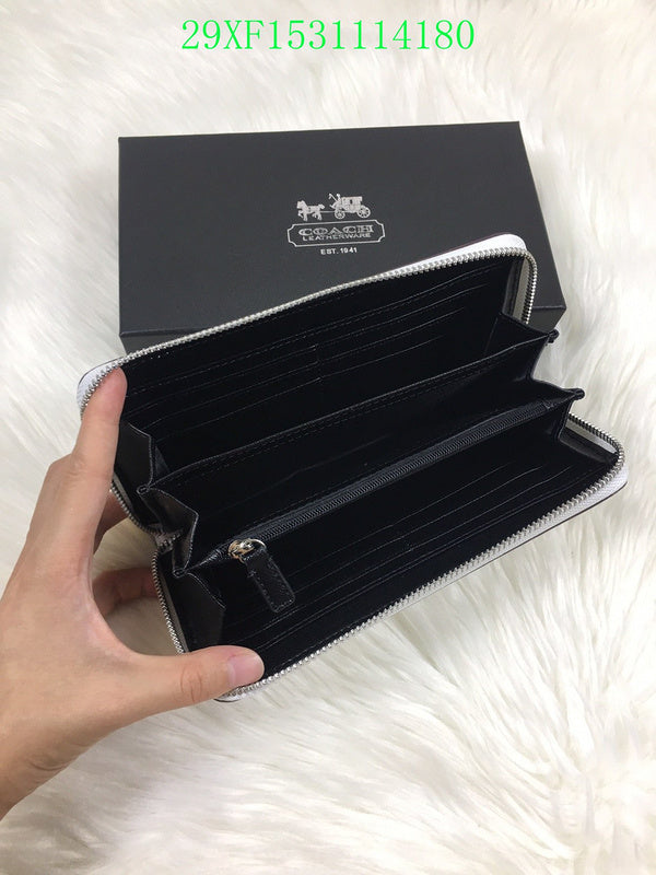 Amelia - CAH Wallet - 057