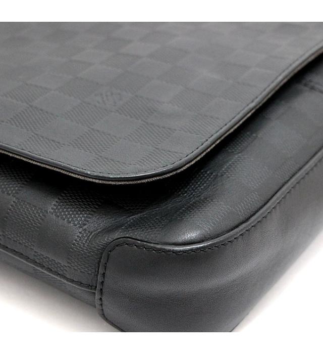 Louis Vuitton District PM Messenger Bag Damier Infini Black