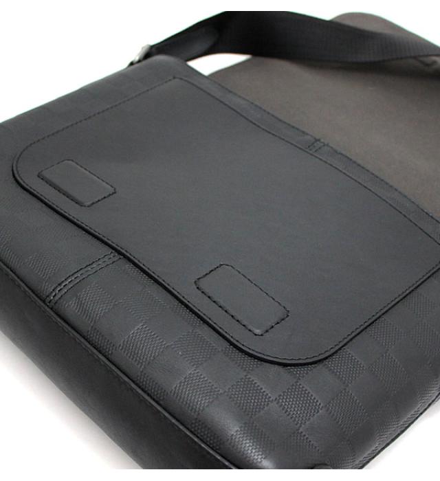 Louis Vuitton District PM Messenger Bag Damier Infini Black
