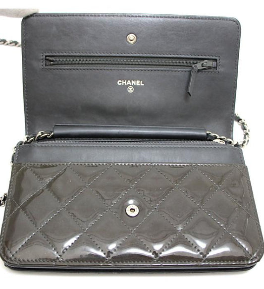 Chanel Matelasse Chain Wallet SV Metal Fittings Patent Black