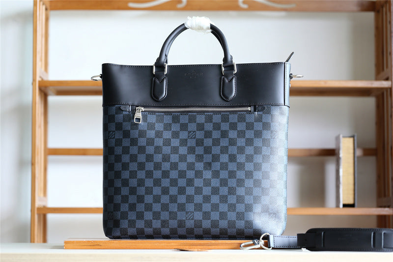 Fan Fashion Lu-Vi bags - 9884