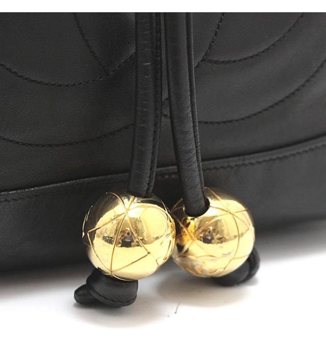 Chanel Drawstring Purse Chain Shoulder Lamb Black