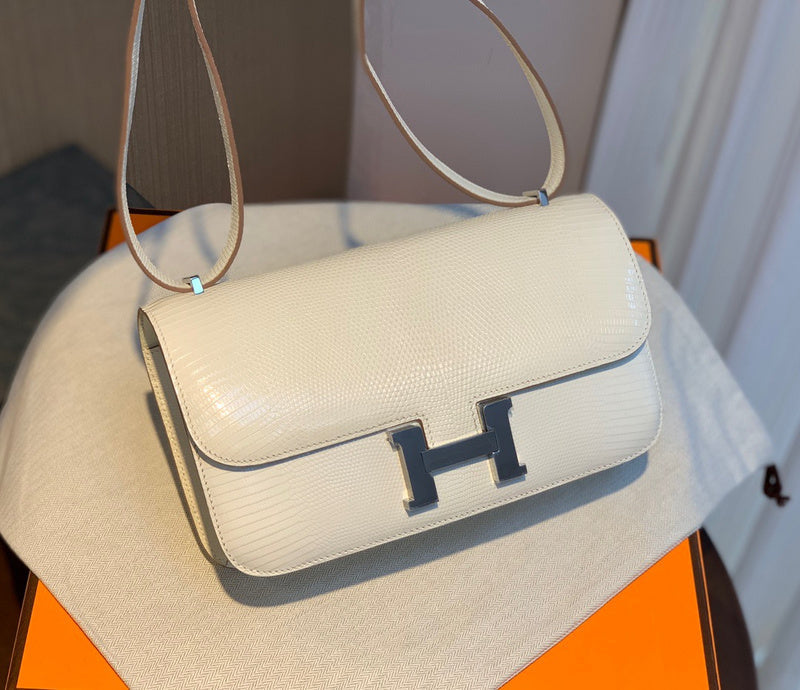Amelia - HMS Bags - 1746