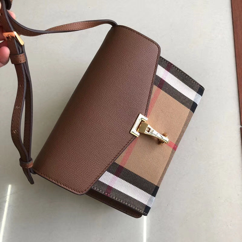 Burberry Bags - Bagsattire   307