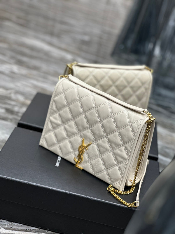Amelia - YSL Bag - 2470