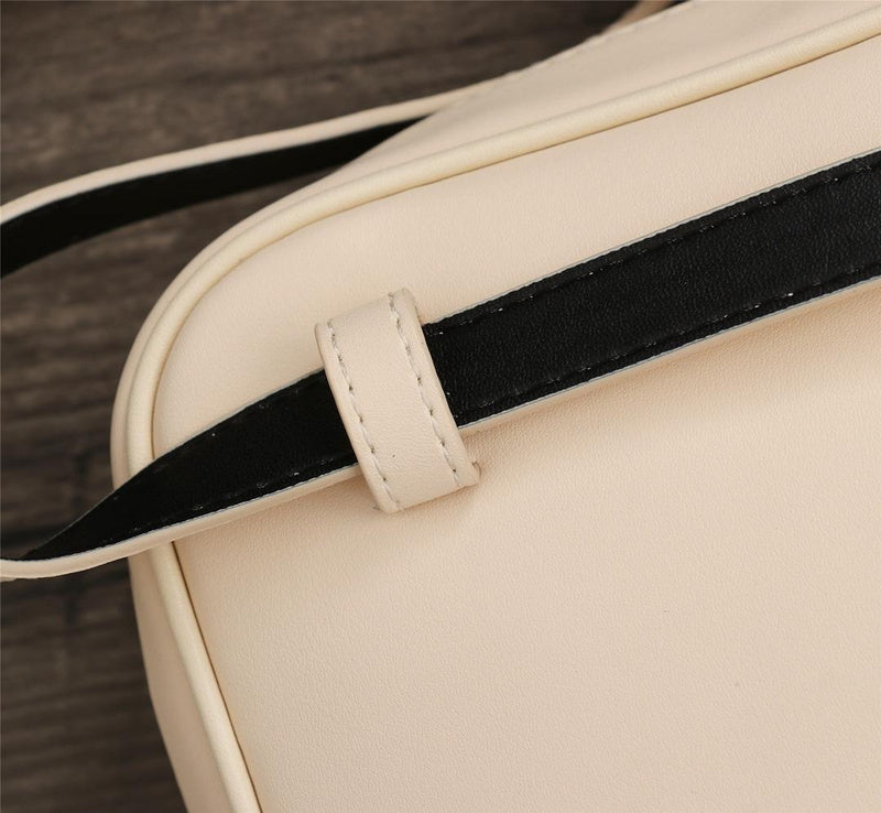 Amelia - YSL Bag - 2885