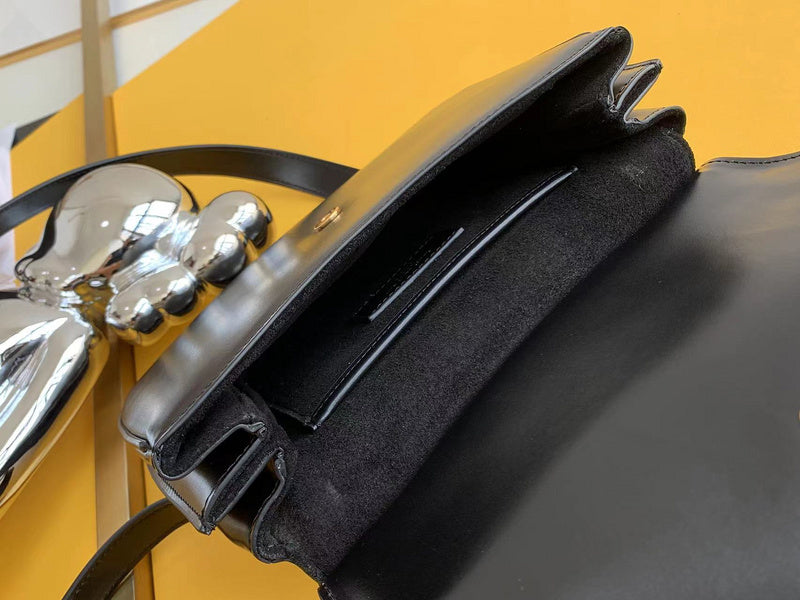 Amelia - YSL Bag - 4198
