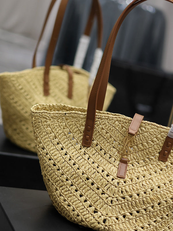 Amelia - YSL Bag - 1822