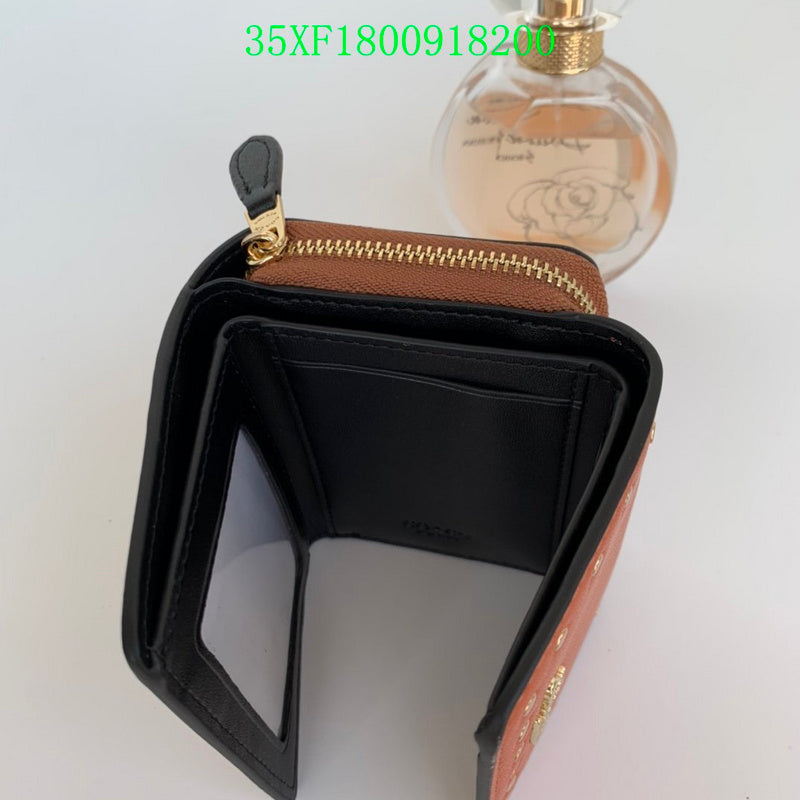 Amelia - CAH Wallet - 078