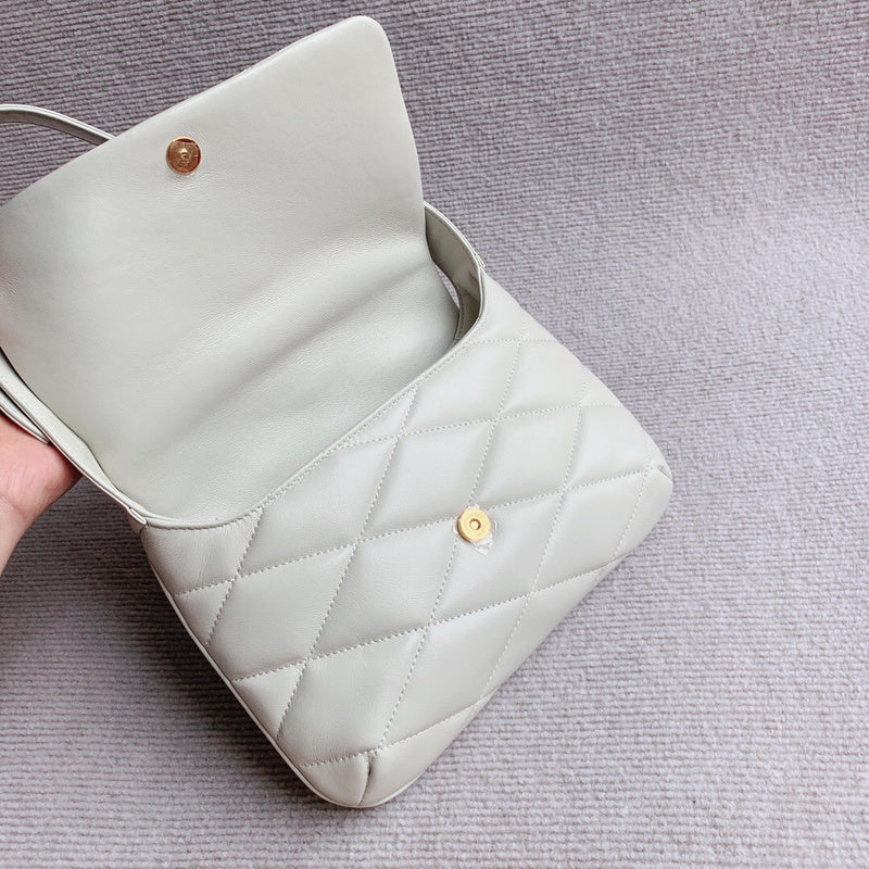 Amelia - YSL Bag - 3657