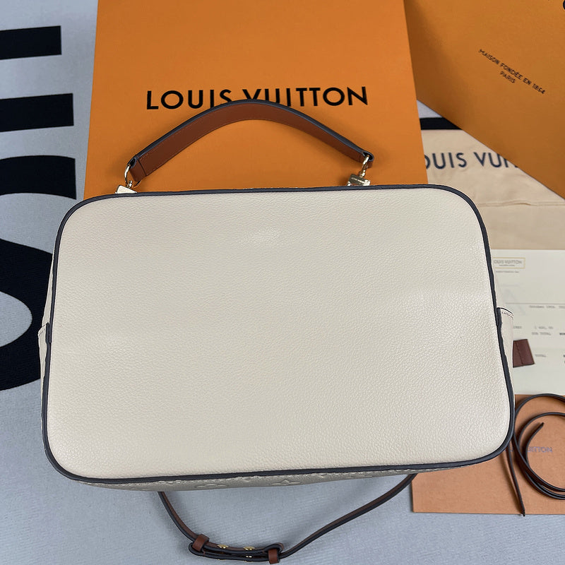 Fan Fashion Lu-Vi bags - 8557