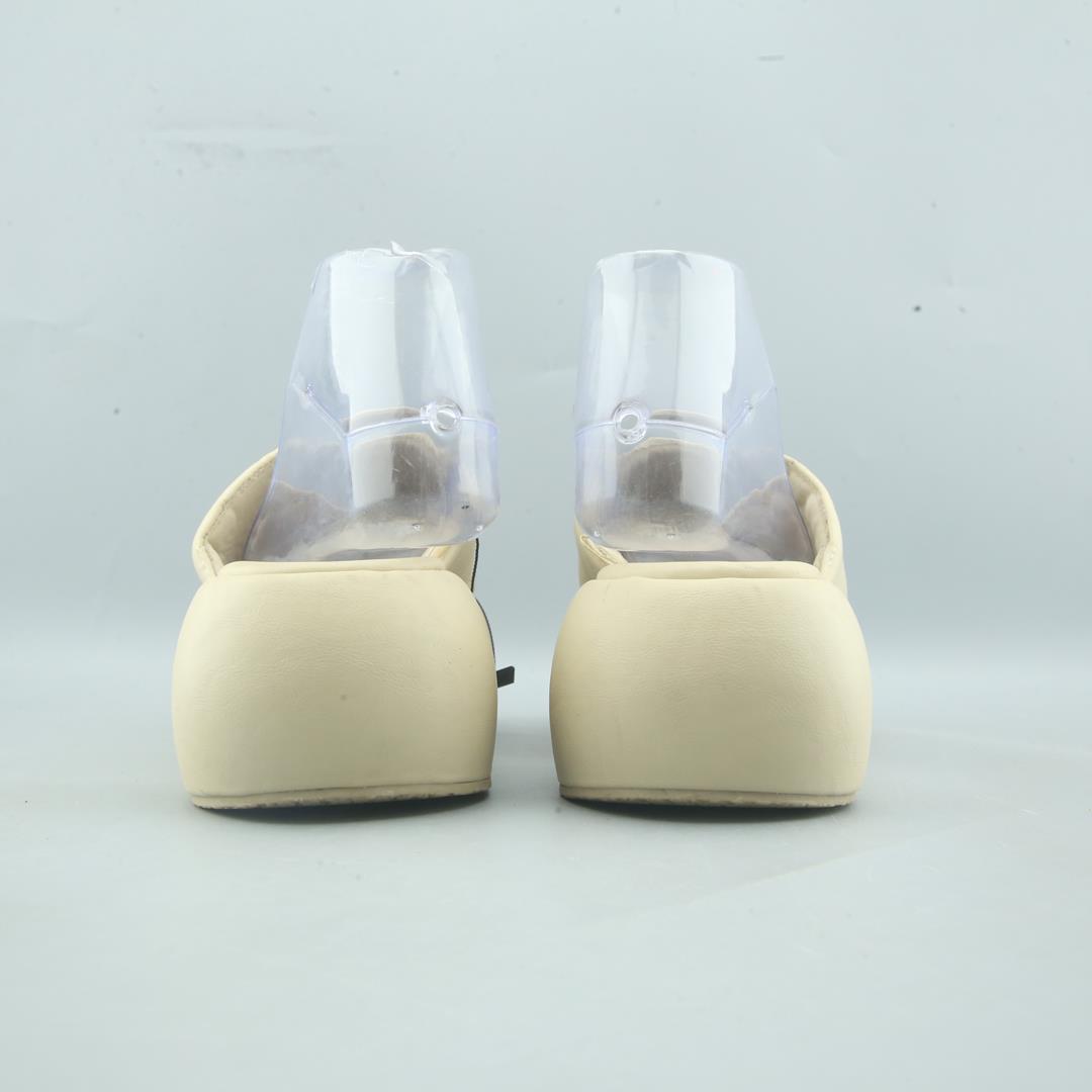ZARA. .