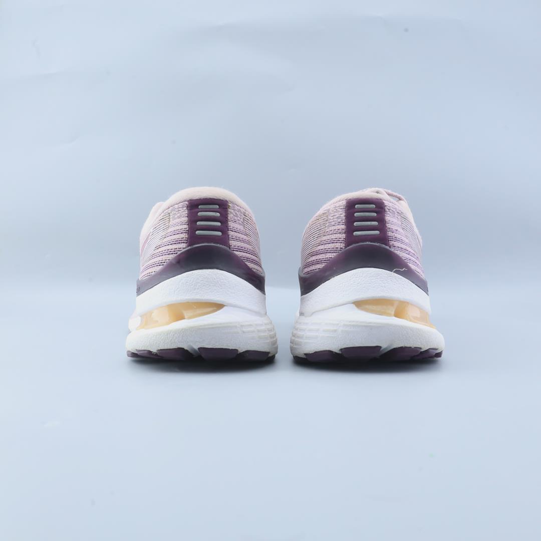 ASICS GEL KAYANO 28