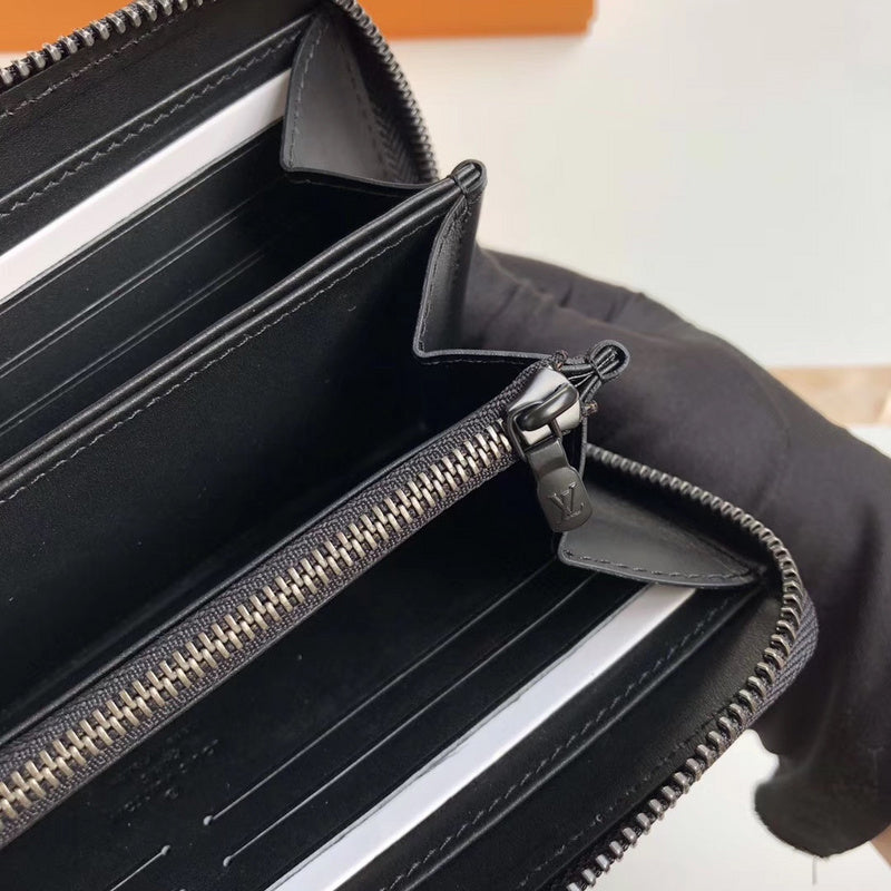 Fan Fashion Lu-Vi bags - 17686