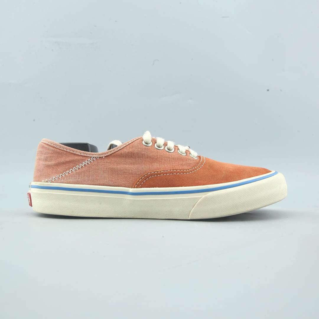 VANS AUTHENTIC
