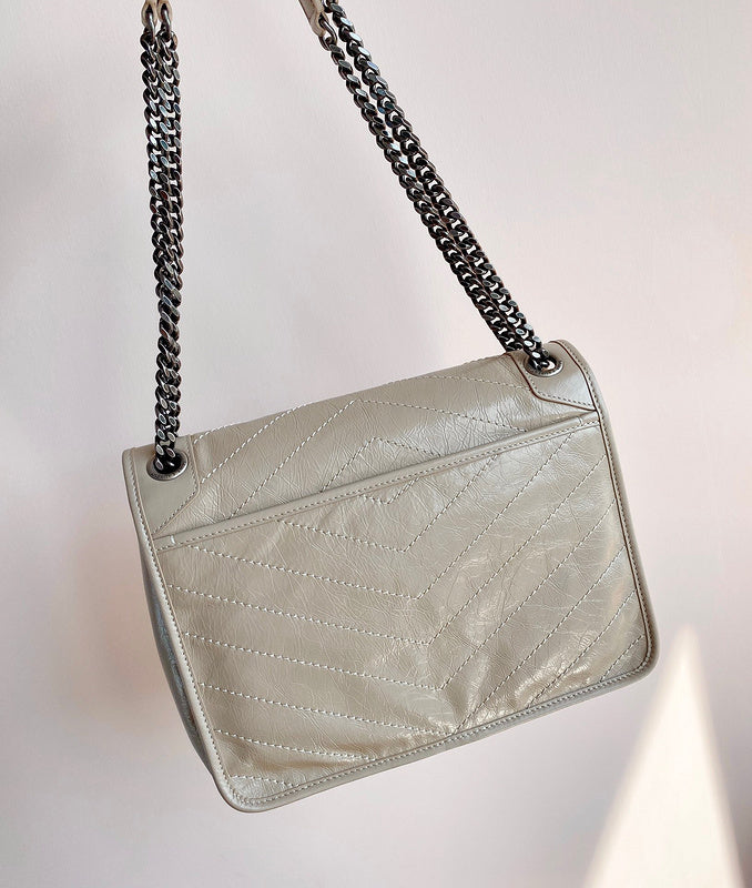 Amelia - YSL Bag - 3731