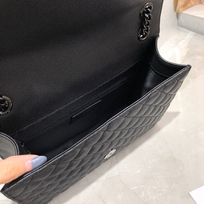 Amelia - YSL Bag - 4040