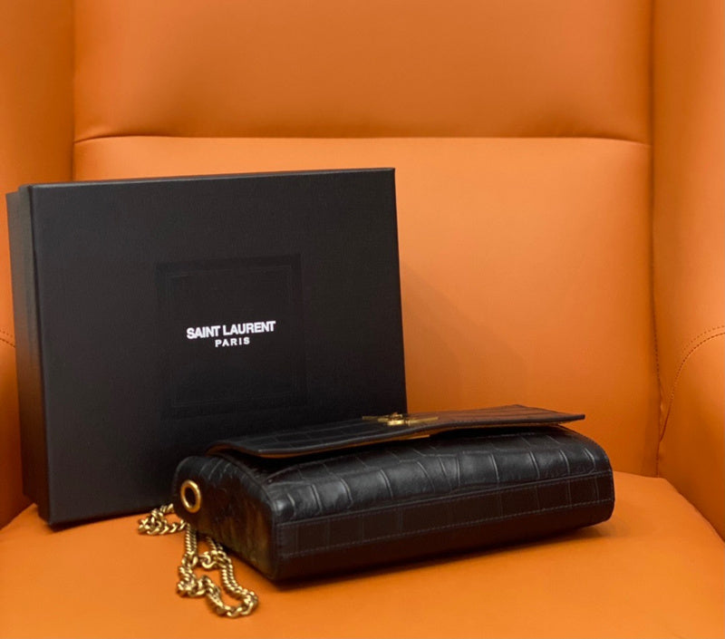 Amelia - YSL Bag - 2044