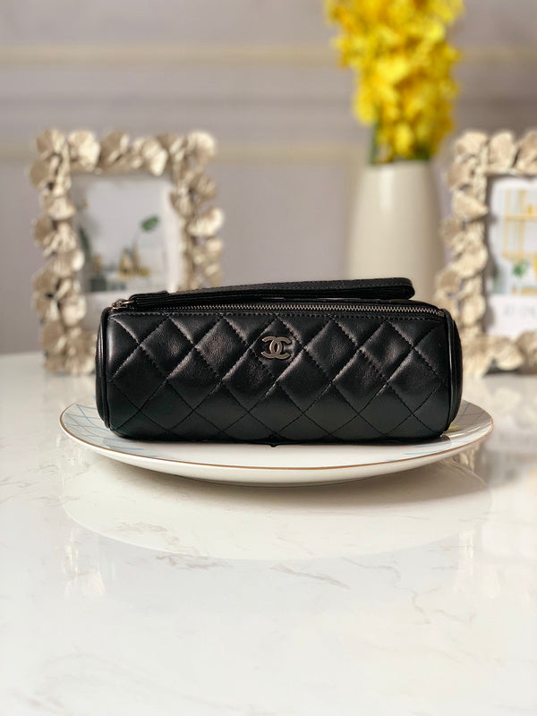 Wellow Bags - Chanel - Bags  - 107
