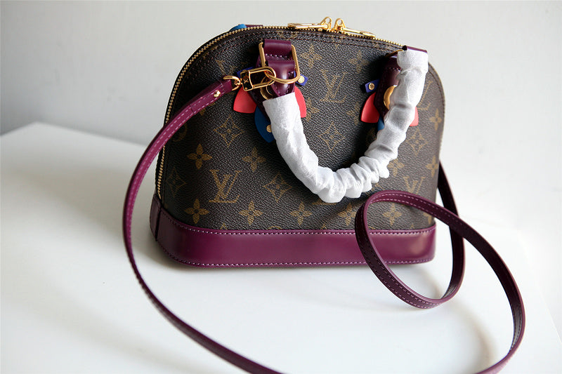Fan Fashion Lu-Vi bags - 8287