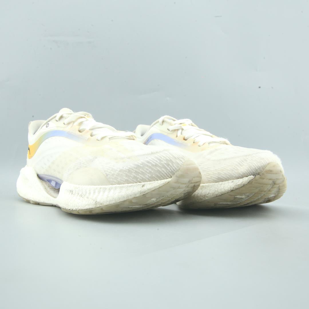 LI-NING JUEYING ESSENTIAL