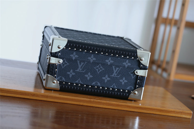 Fan Fashion Lu-Vi bags - 9543