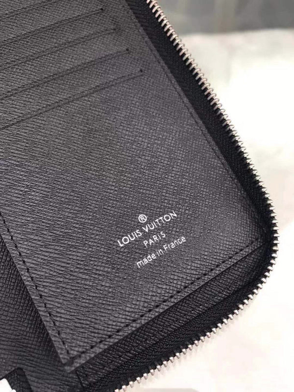 Fan Fashion Lu-Vi bags - 10863