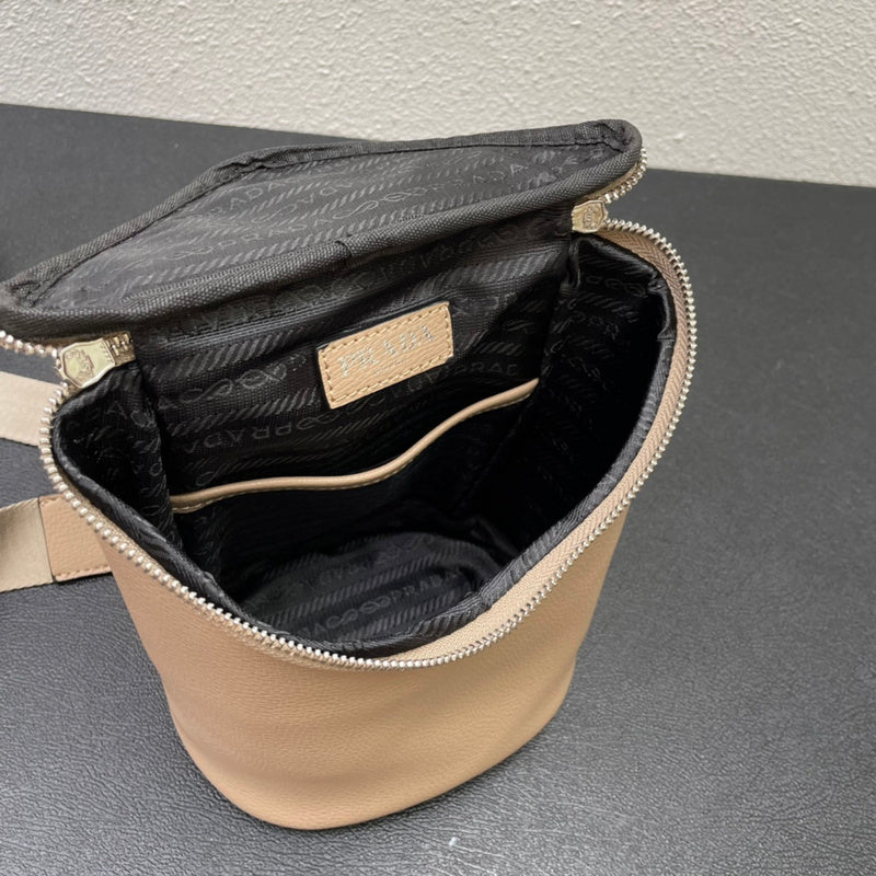 Barnes-Bags - Prada Bags - 963