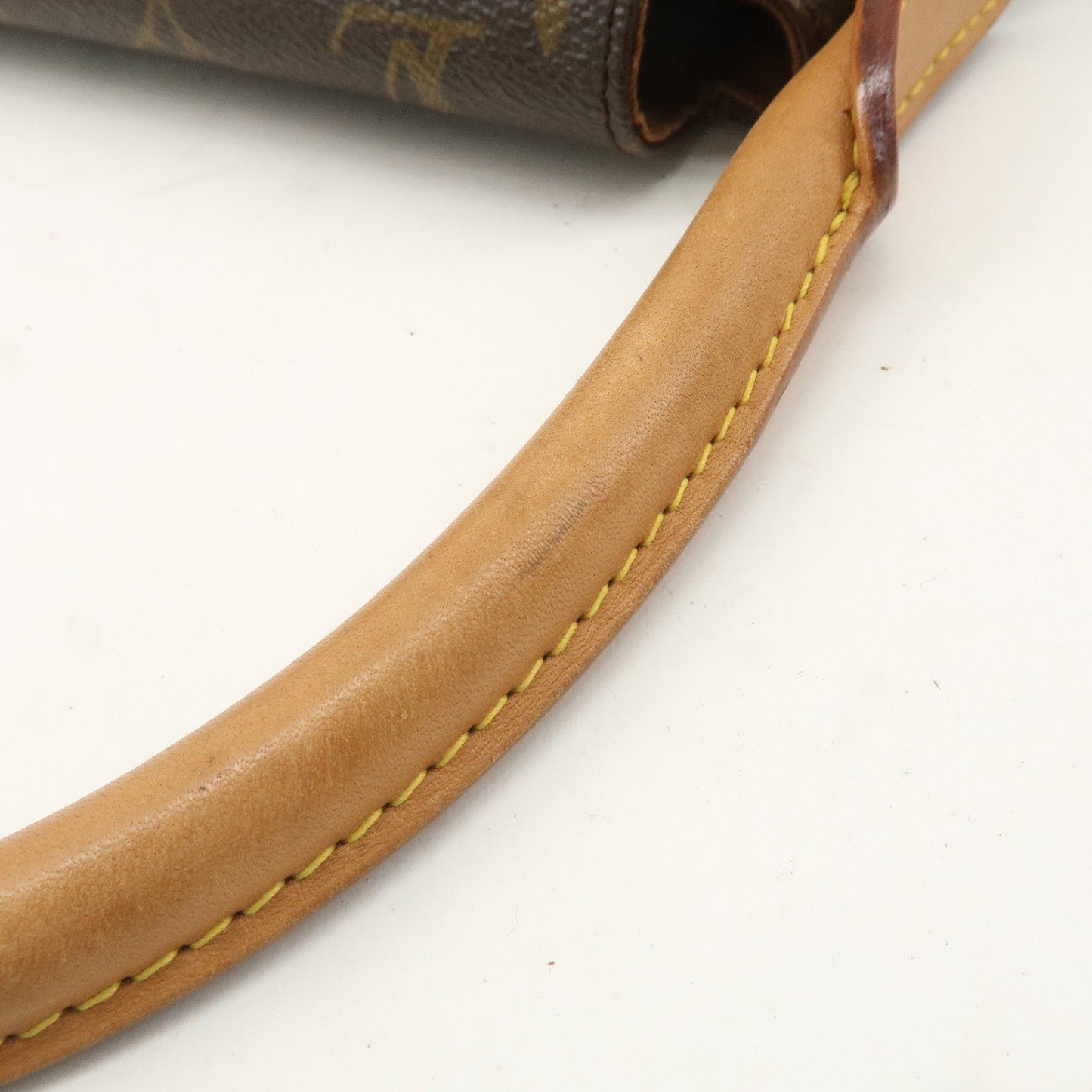 Louis Vuitton Monogram Mini Looping Shoulder Bag Hand Bag M51147