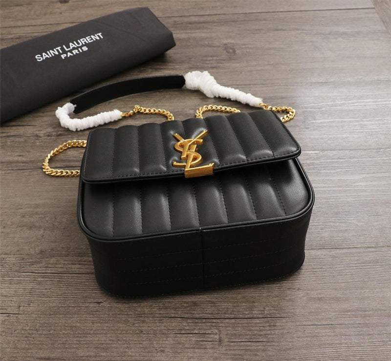 Amelia - YSL Bag - 2914
