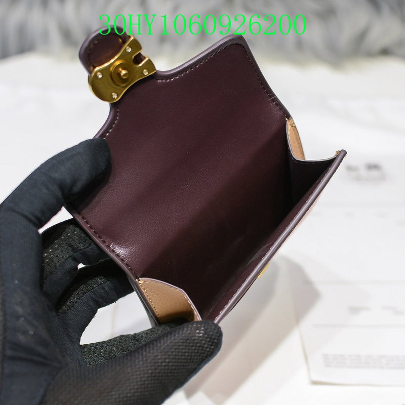 Amelia - CAH Wallet - 111