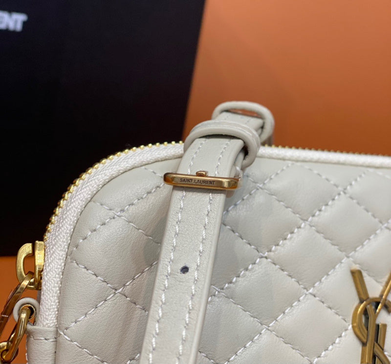 Amelia - YSL Bag - 2063