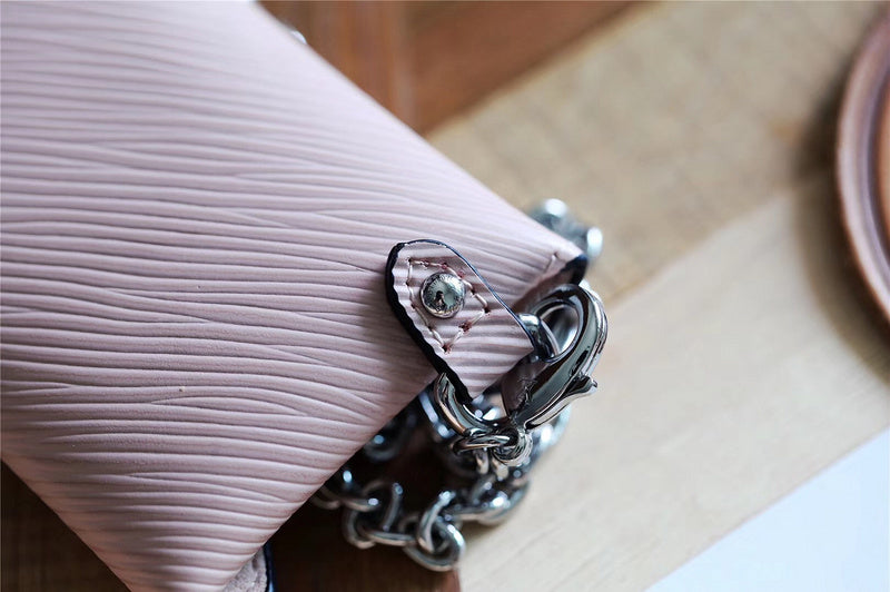 Fan Fashion Lu-Vi bags - 9331
